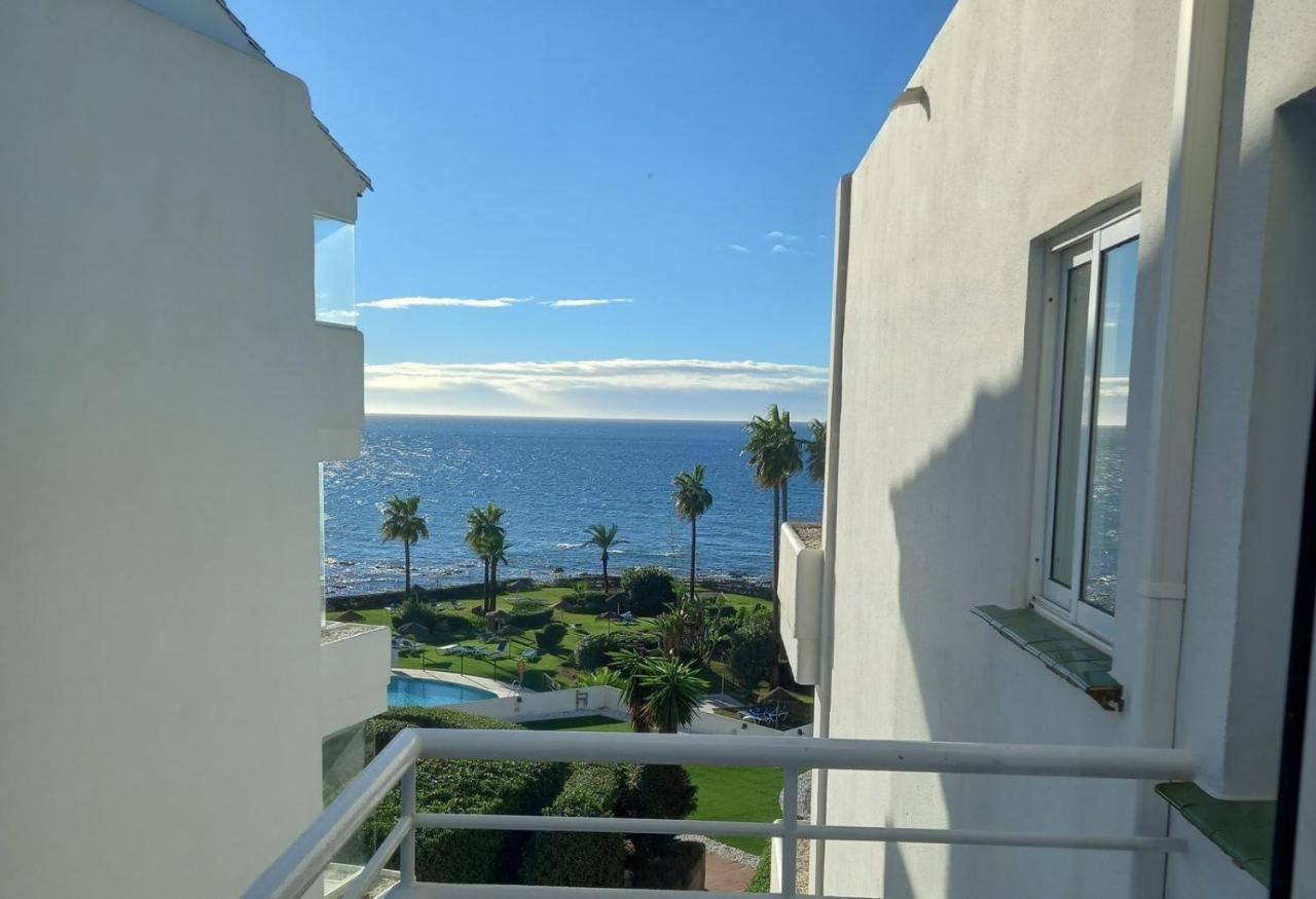 Miraflores Beachfront Penthouse Sitio de Calahonda Exterior photo